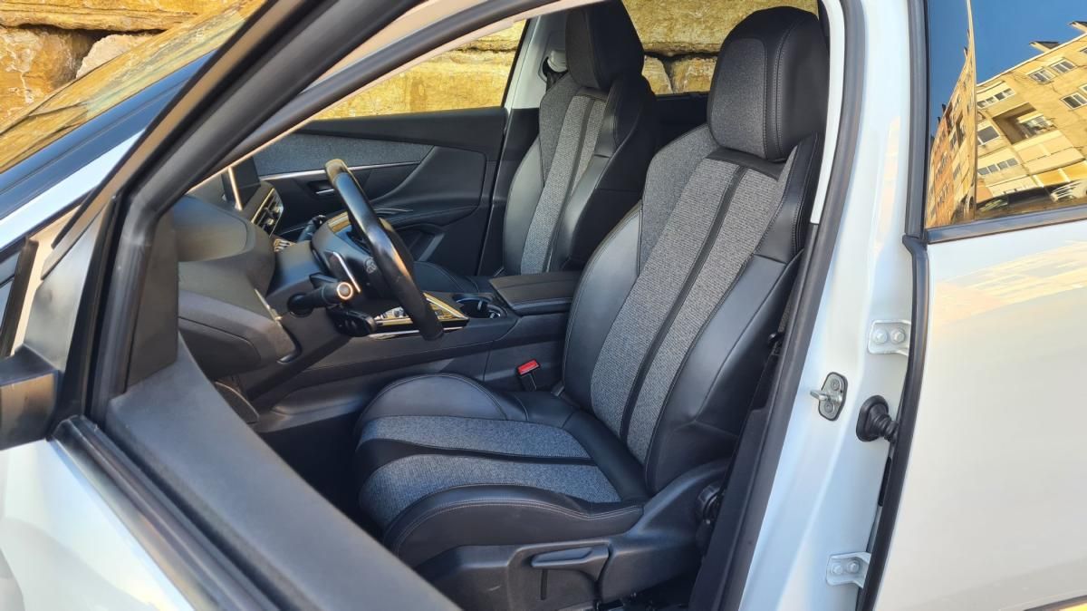 peugeot-5008-2018-diesel-1499cc