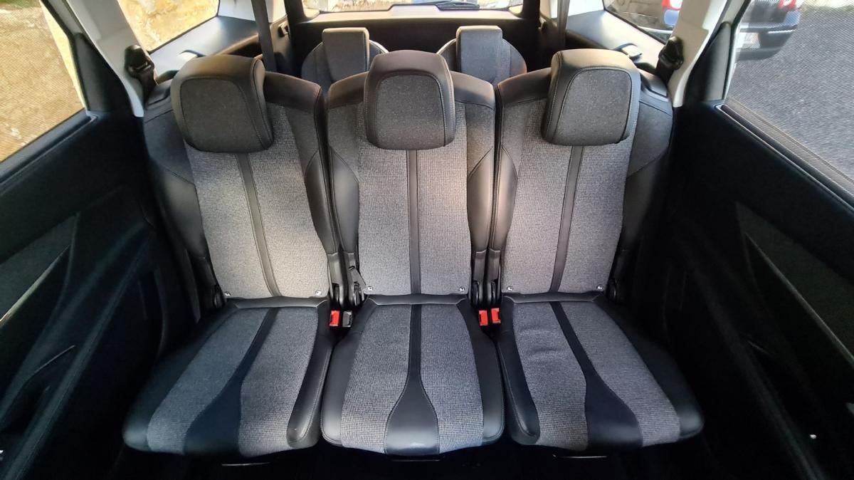 peugeot-5008-2018-diesel-1499cc