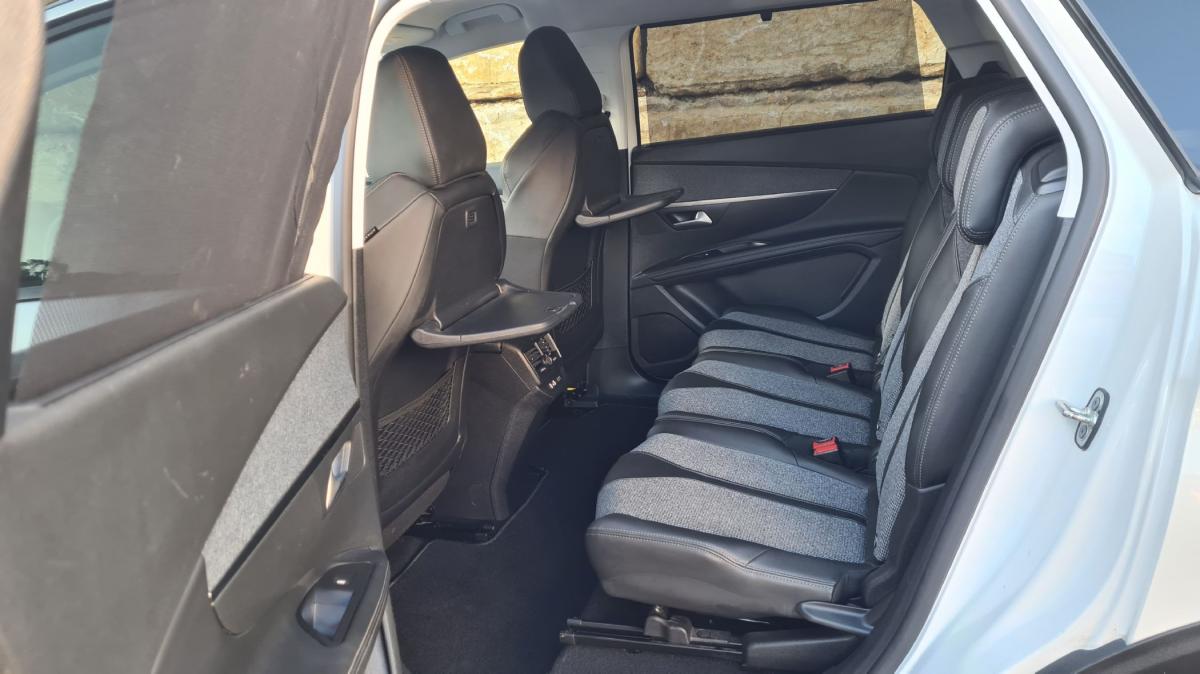 peugeot-5008-2018-diesel-1499cc