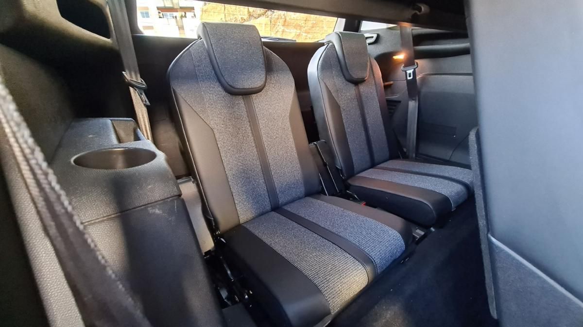 peugeot-5008-2018-diesel-1499cc