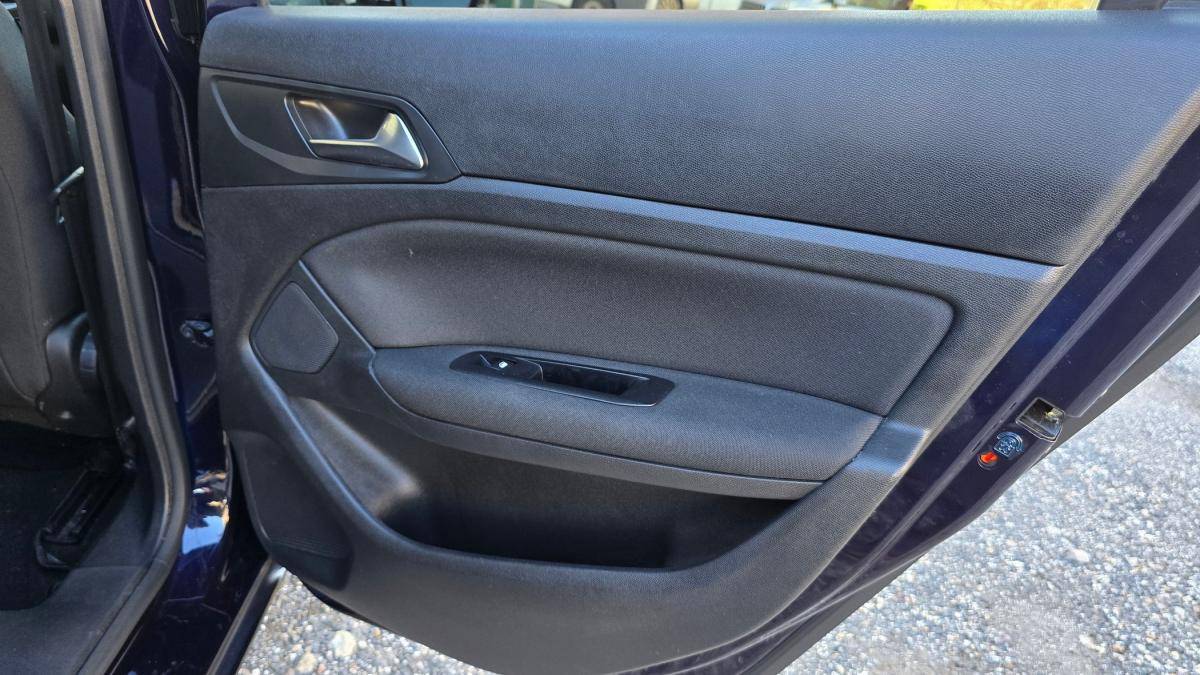 peugeot-308-2019-diesel-1499cc