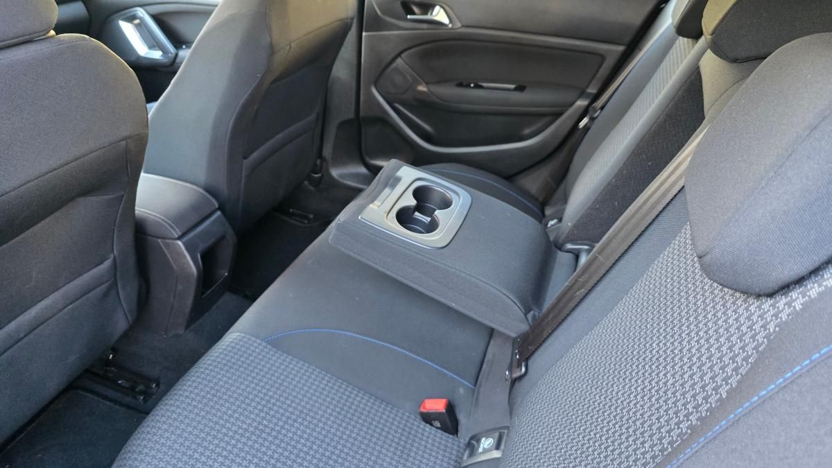 peugeot-308-2019-diesel-1499cc