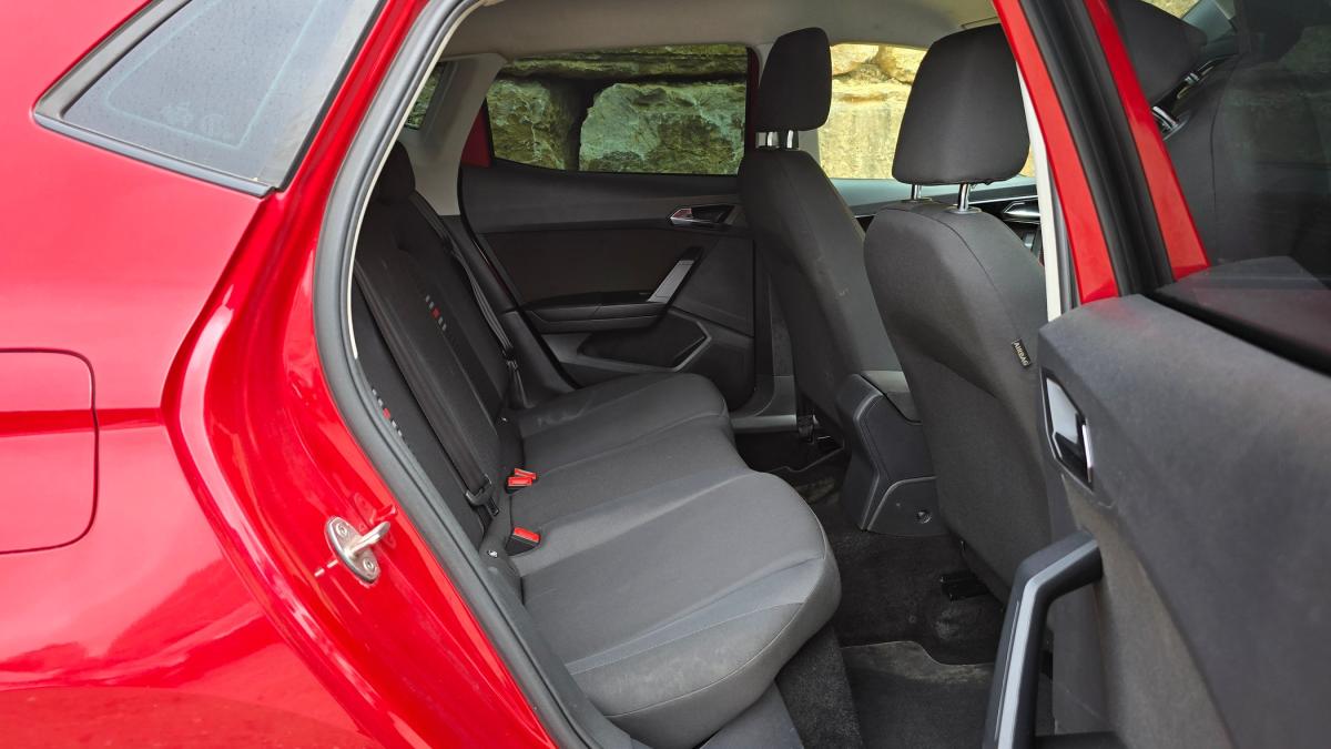 seat-ibiza-2018-gasolina-999cc