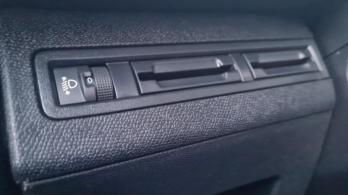 peugeot-5008-2021-diesel-1499cc