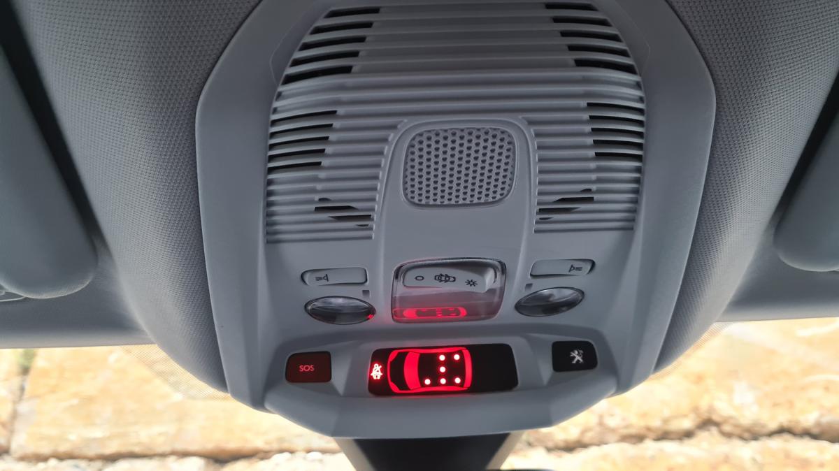 peugeot-5008-2021-diesel-1499cc