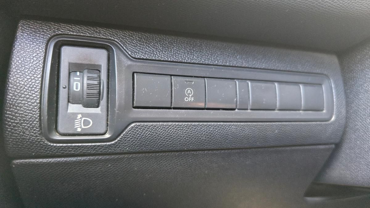 peugeot-308-sw-2018-diesel-1560cc
