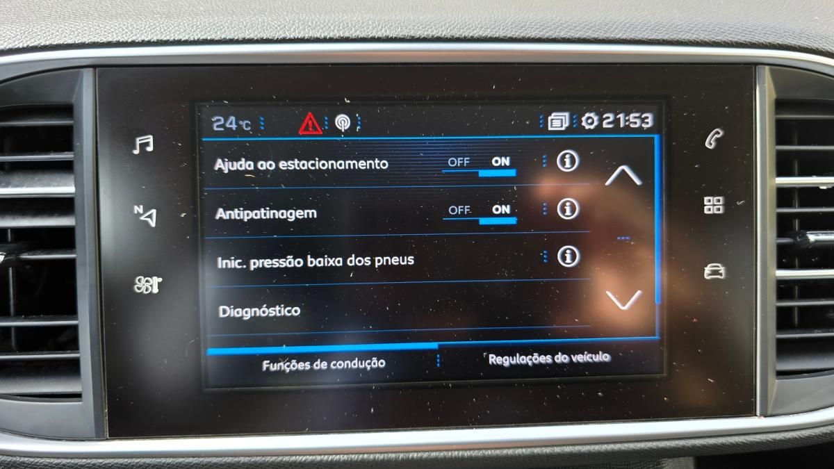 peugeot-308-sw-2018-diesel-1560cc