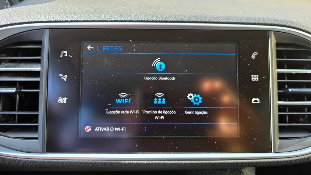 peugeot-308-sw-2018-diesel-1560cc