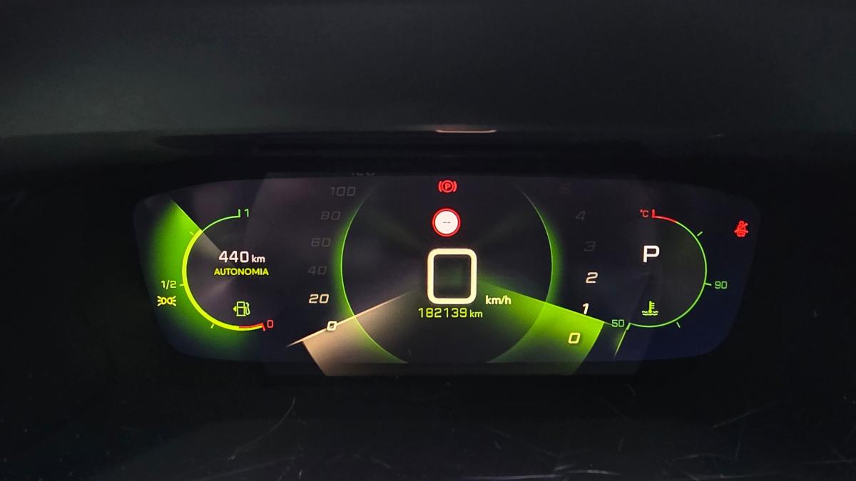 peugeot-2008-2021-diesel-1499cc