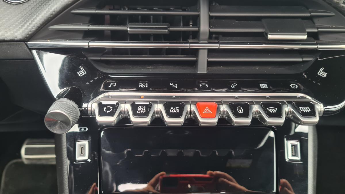 peugeot-2008-2021-diesel-1499cc