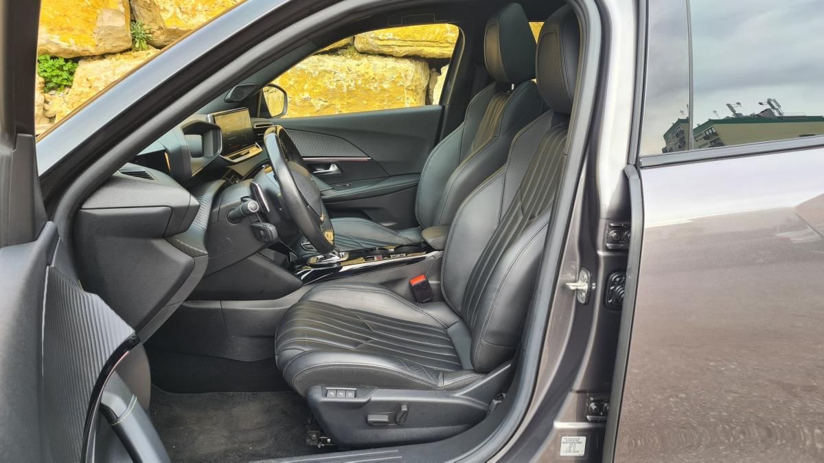 peugeot-2008-2021-diesel-1499cc