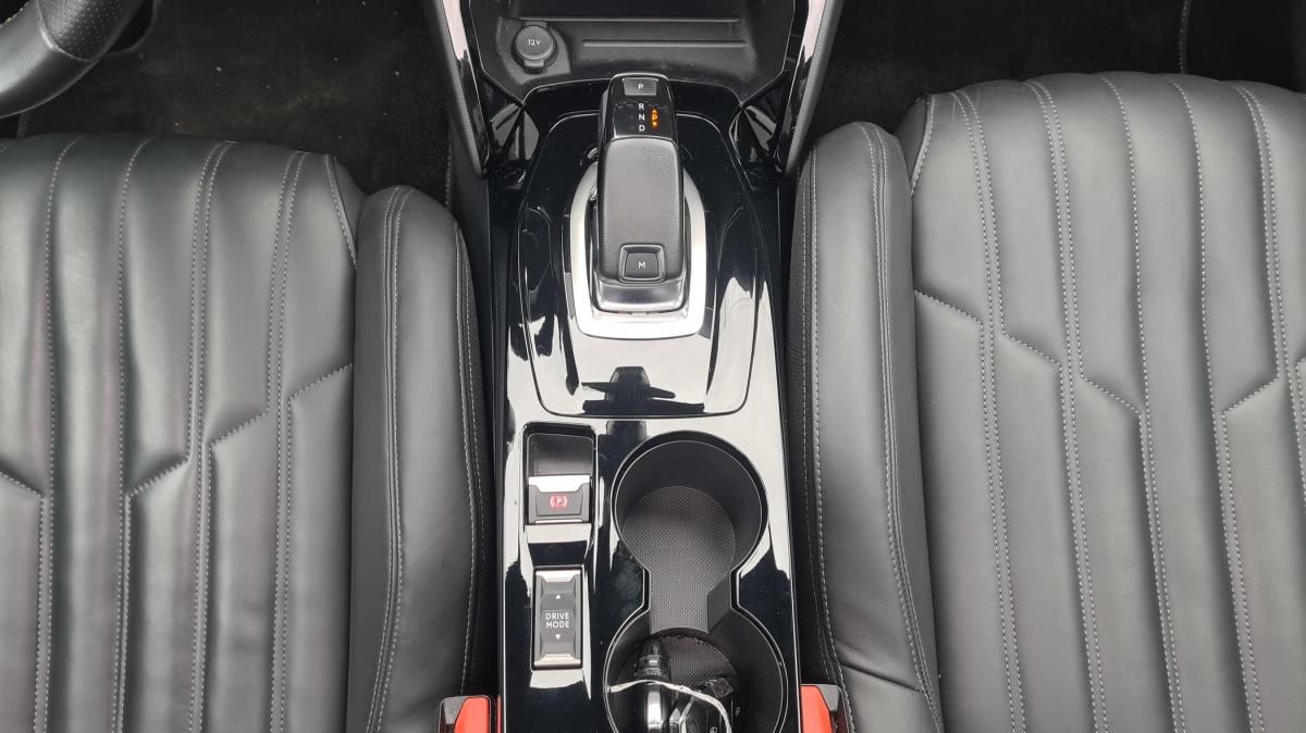 peugeot-2008-2021-diesel-1499cc