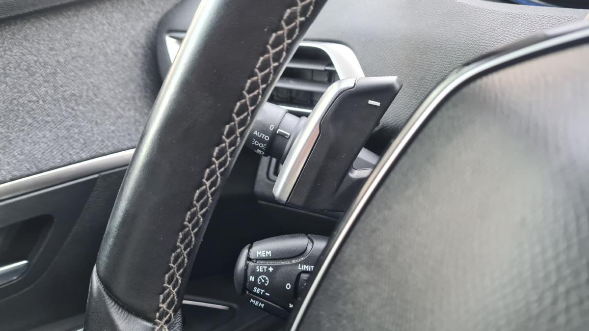 peugeot-5008-2018-diesel-1560cc