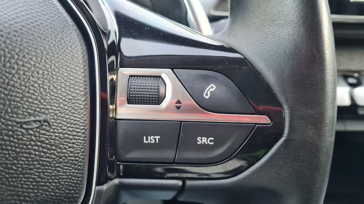 peugeot-5008-2018-diesel-1560cc