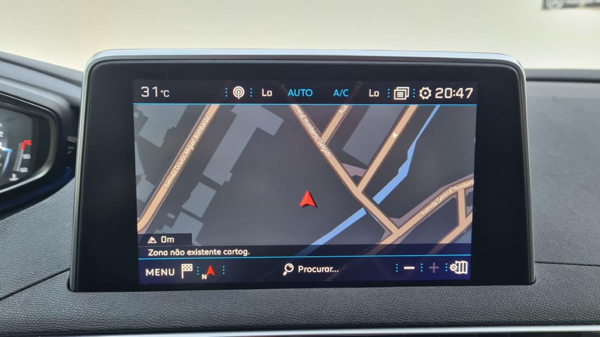 peugeot-5008-2018-diesel-1560cc