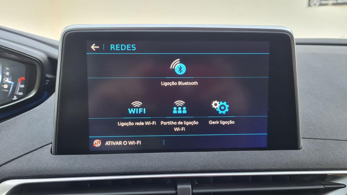 peugeot-5008-2018-diesel-1560cc