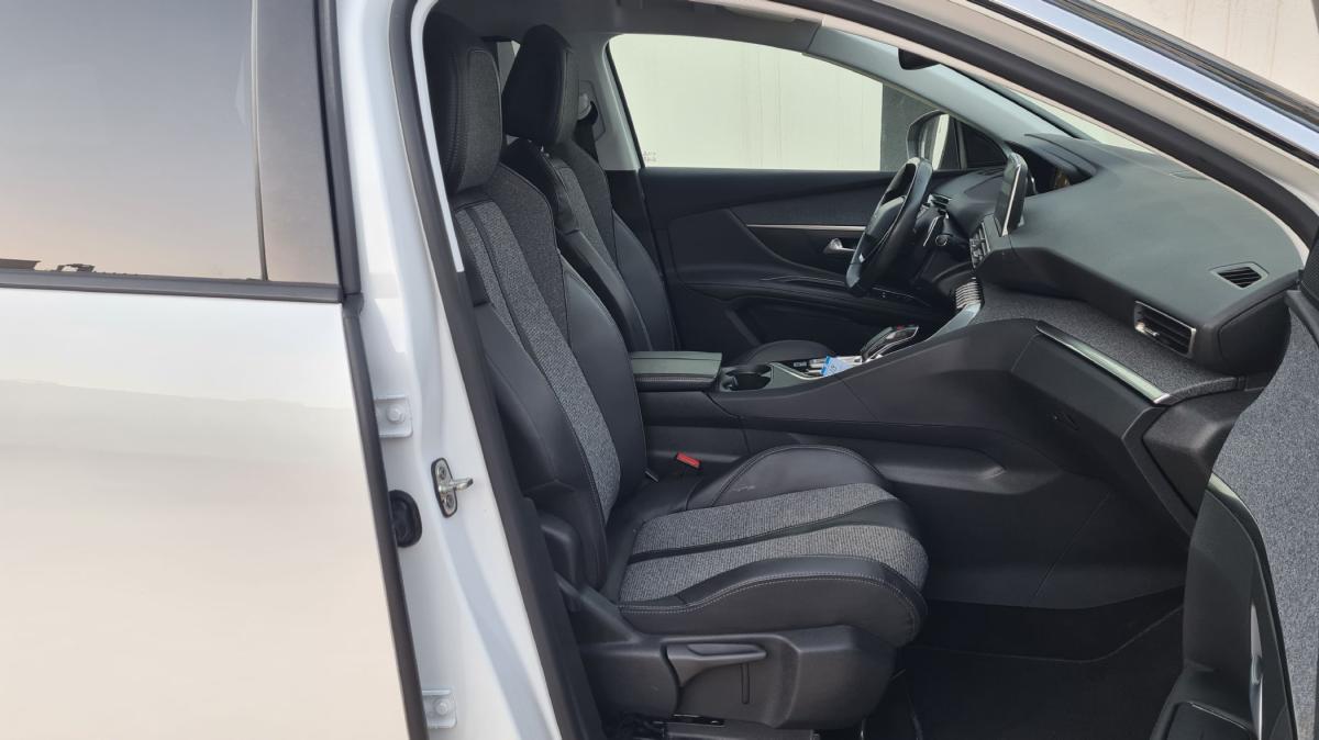 peugeot-5008-2018-diesel-1560cc