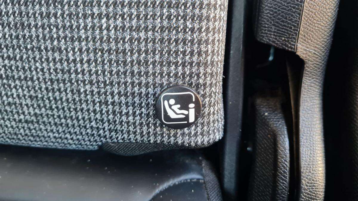 peugeot-5008-2018-diesel-1560cc