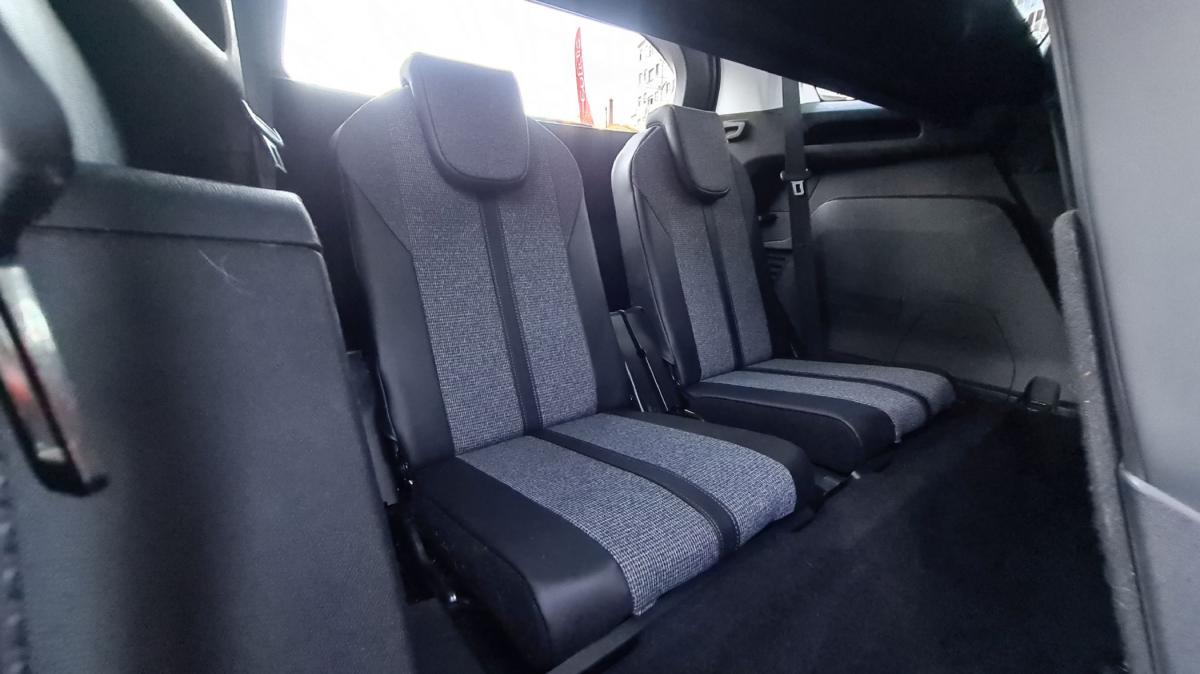 peugeot-5008-2018-diesel-1560cc