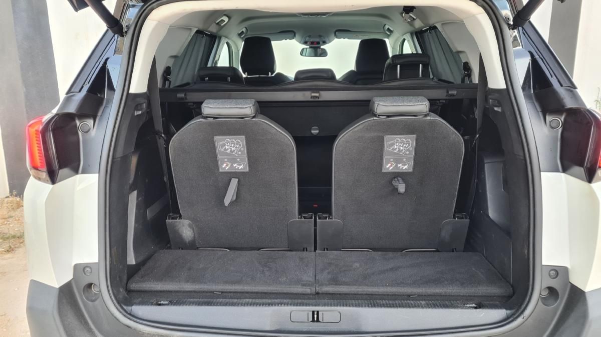peugeot-5008-2018-diesel-1560cc