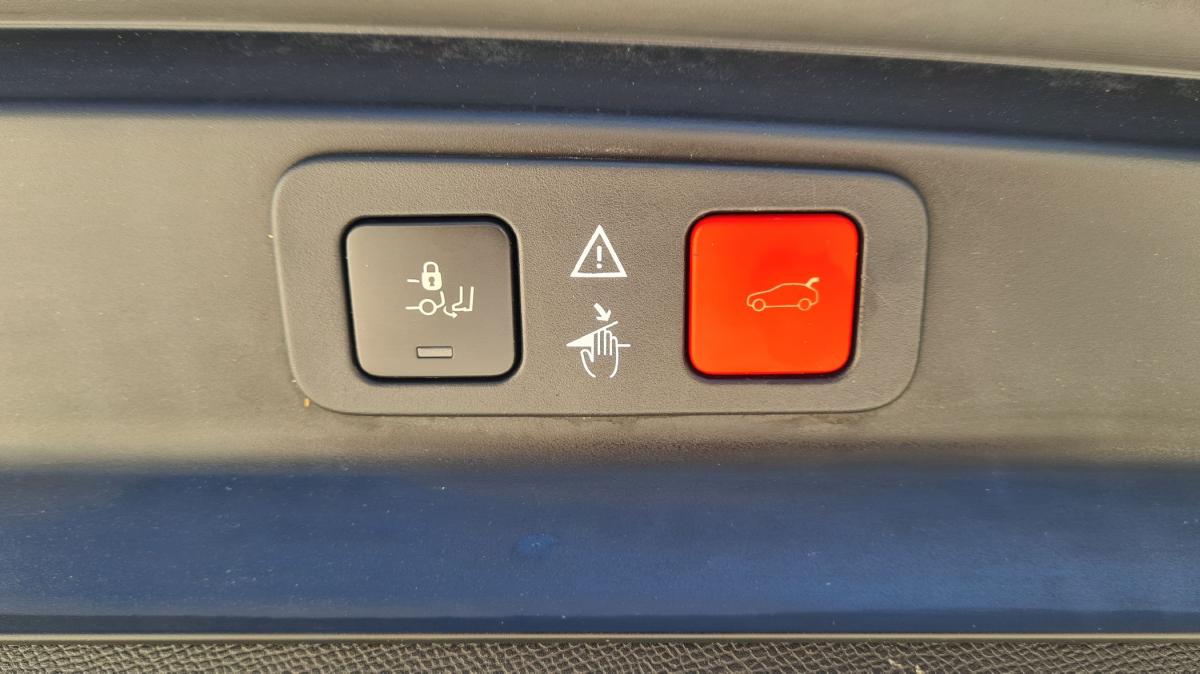 peugeot-5008-2018-diesel-1560cc