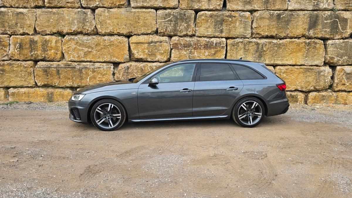 audi-a4-avant-2023-diesel-1968cc