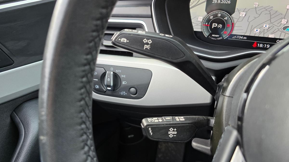 audi-a4-avant-2023-diesel-1968cc
