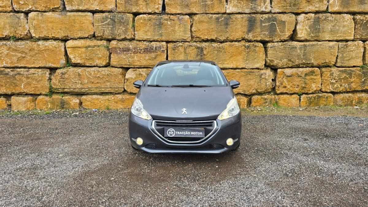 peugeot-208-2015-diesel-1560cc