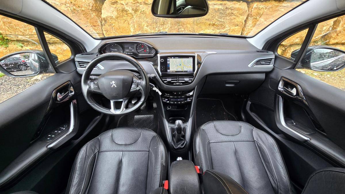 peugeot-208-2015-diesel-1560cc