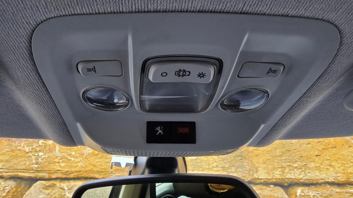 peugeot-208-2015-diesel-1560cc