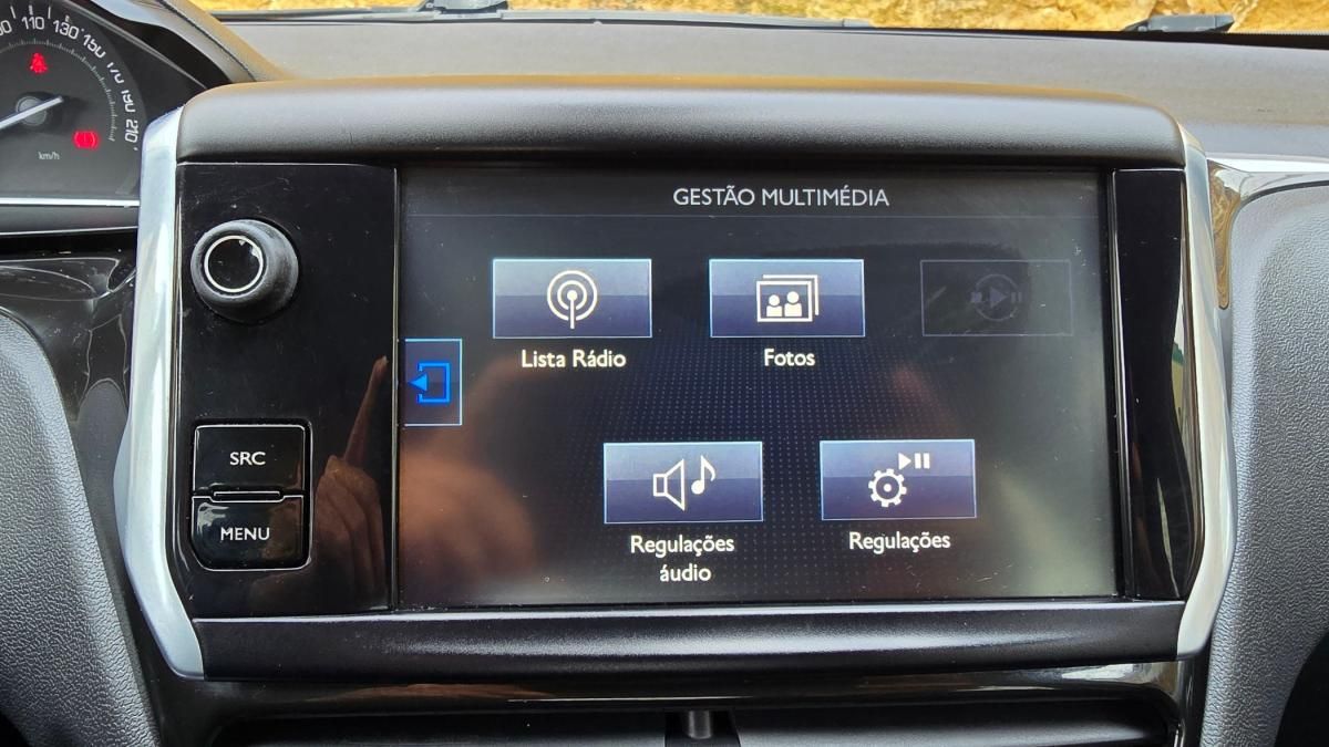 peugeot-208-2015-diesel-1560cc