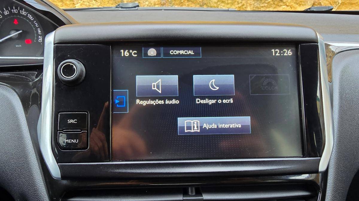 peugeot-208-2015-diesel-1560cc
