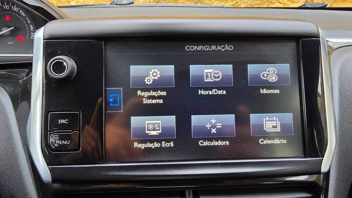peugeot-208-2015-diesel-1560cc