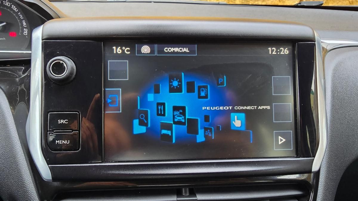 peugeot-208-2015-diesel-1560cc