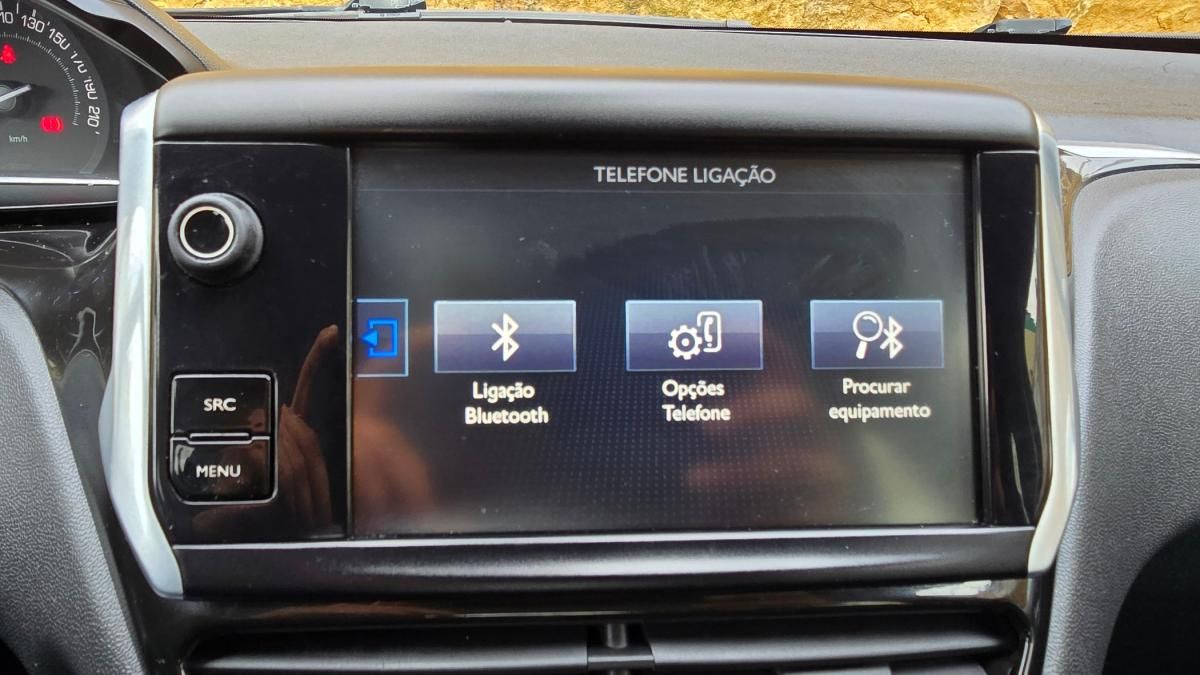 peugeot-208-2015-diesel-1560cc