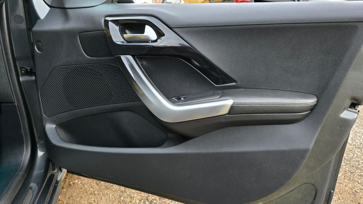peugeot-208-2015-diesel-1560cc
