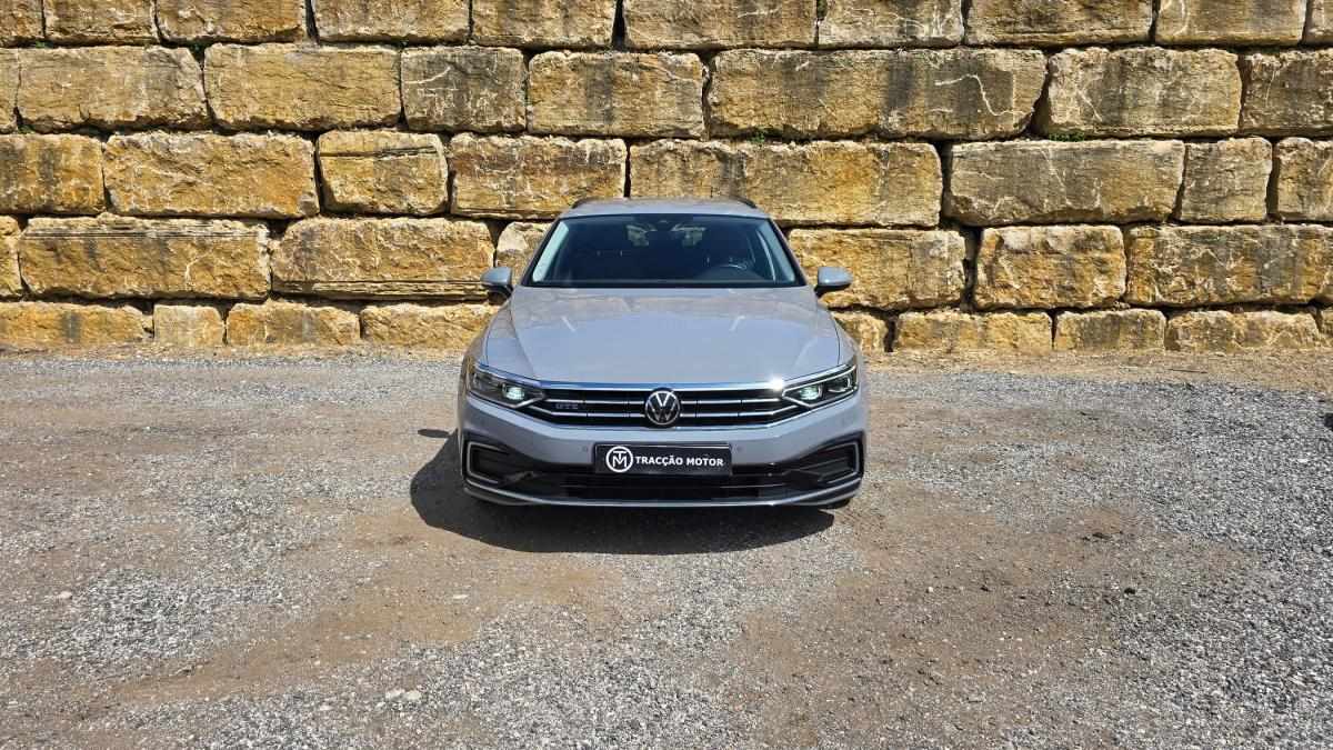 volkswagen-passat-variant-2022-hibrido-a-gasolina-1395cc