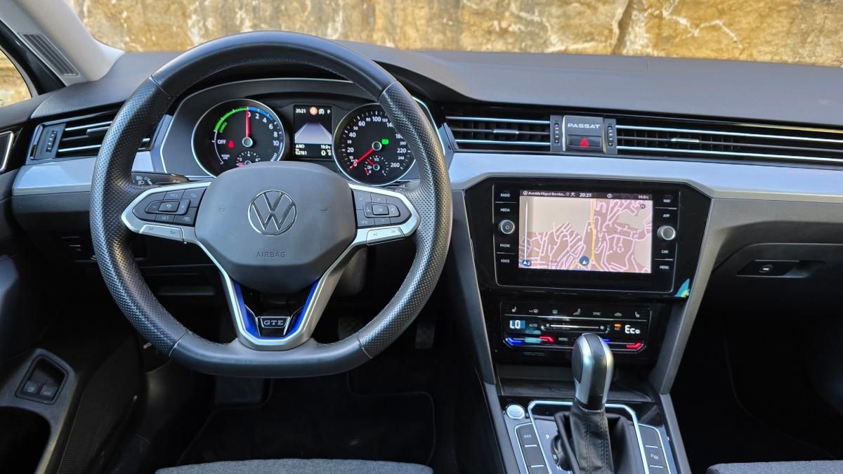 volkswagen-passat-variant-2022-hibrido-a-gasolina-1395cc