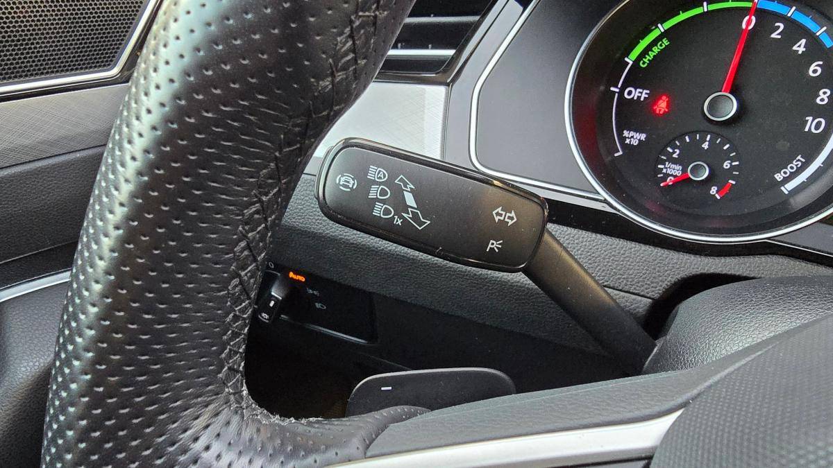 volkswagen-passat-variant-2022-hibrido-a-gasolina-1395cc