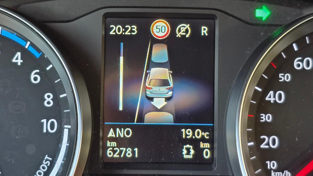 volkswagen-passat-variant-2022-hibrido-a-gasolina-1395cc