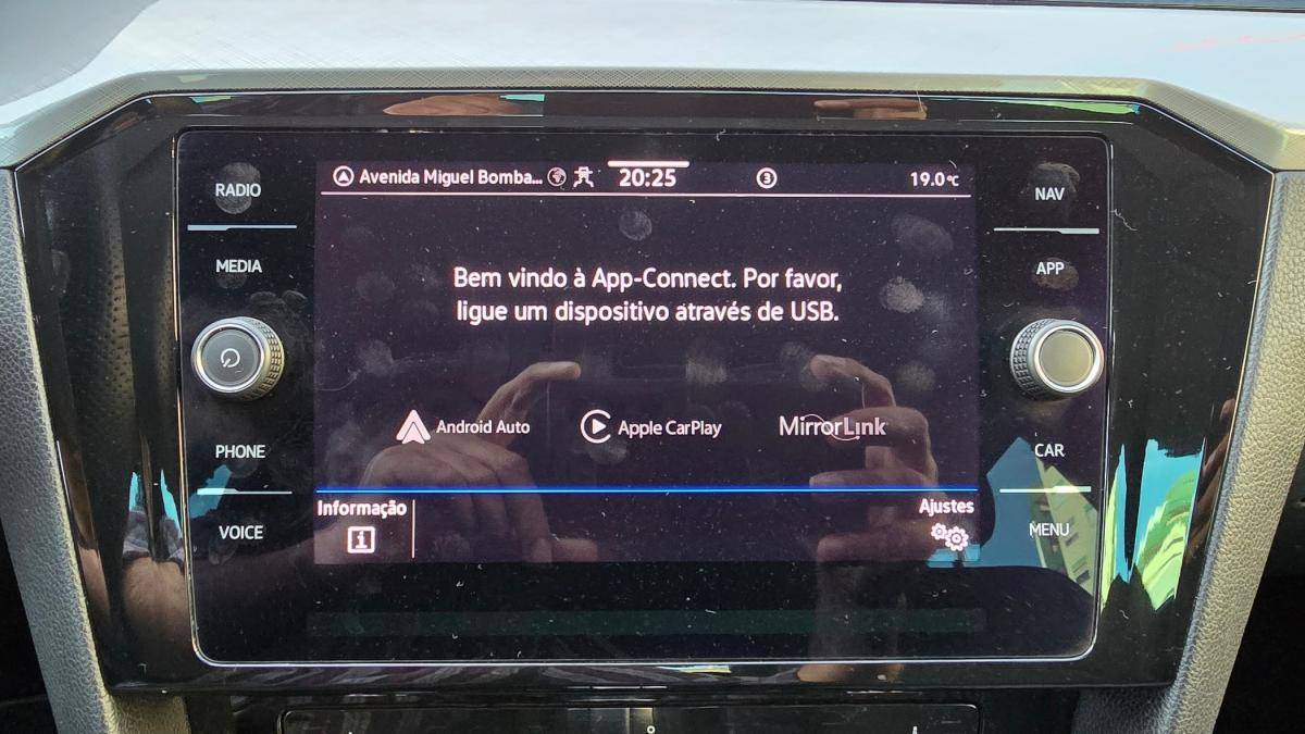 volkswagen-passat-variant-2022-hibrido-a-gasolina-1395cc