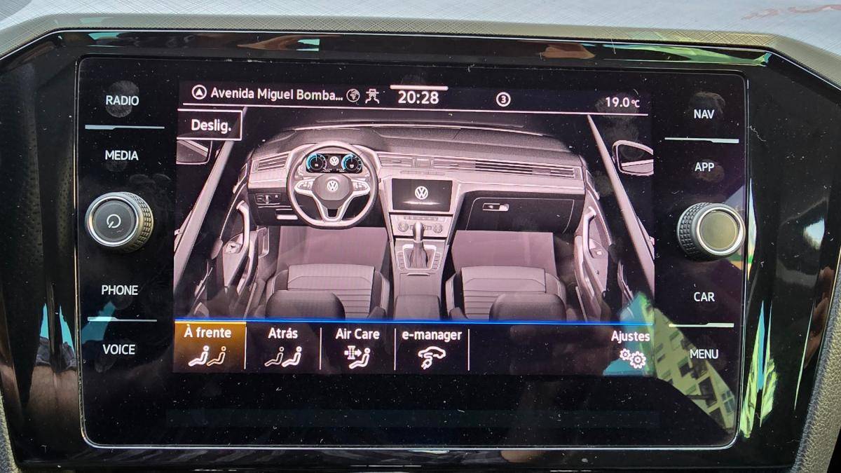 volkswagen-passat-variant-2022-hibrido-a-gasolina-1395cc