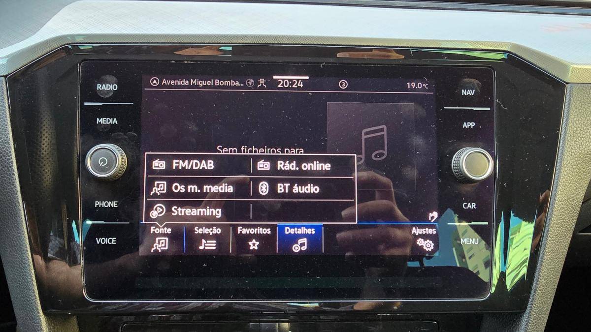 volkswagen-passat-variant-2022-hibrido-a-gasolina-1395cc