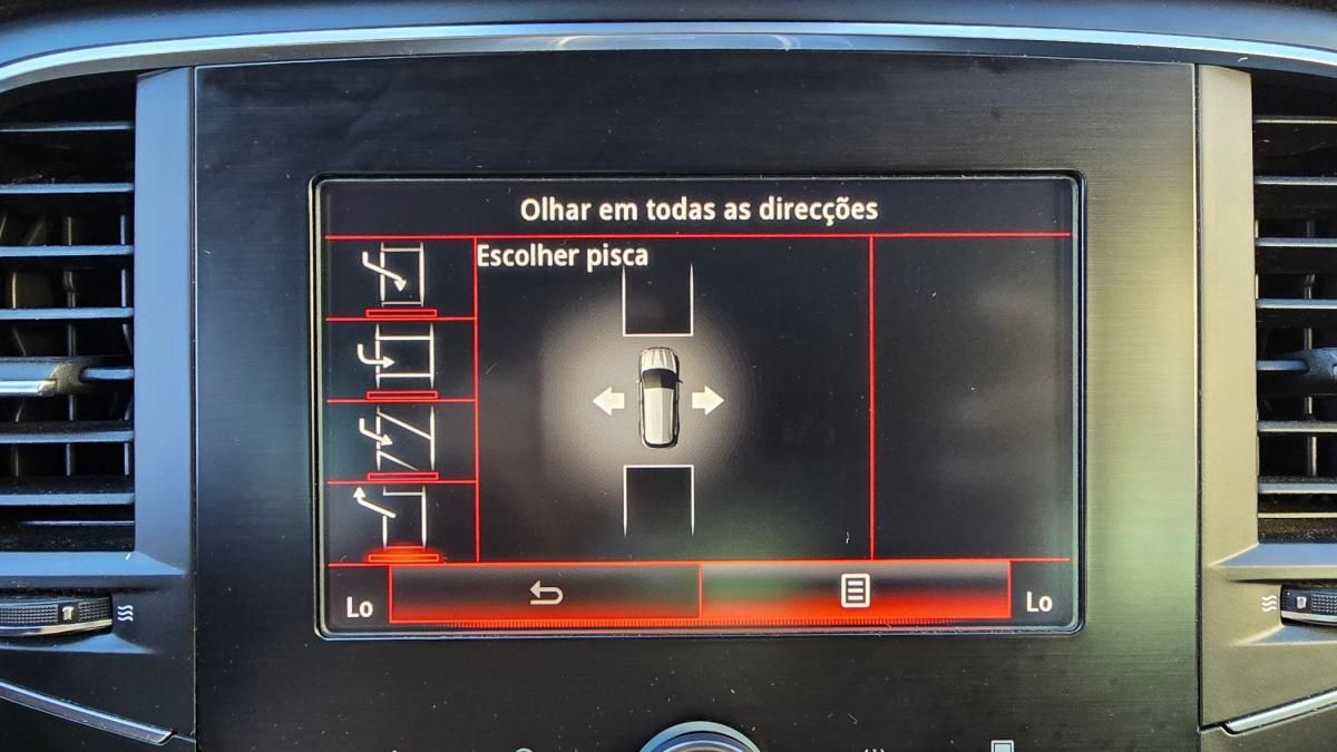 renault-megane-sport-tourer-2017-diesel-1461cc