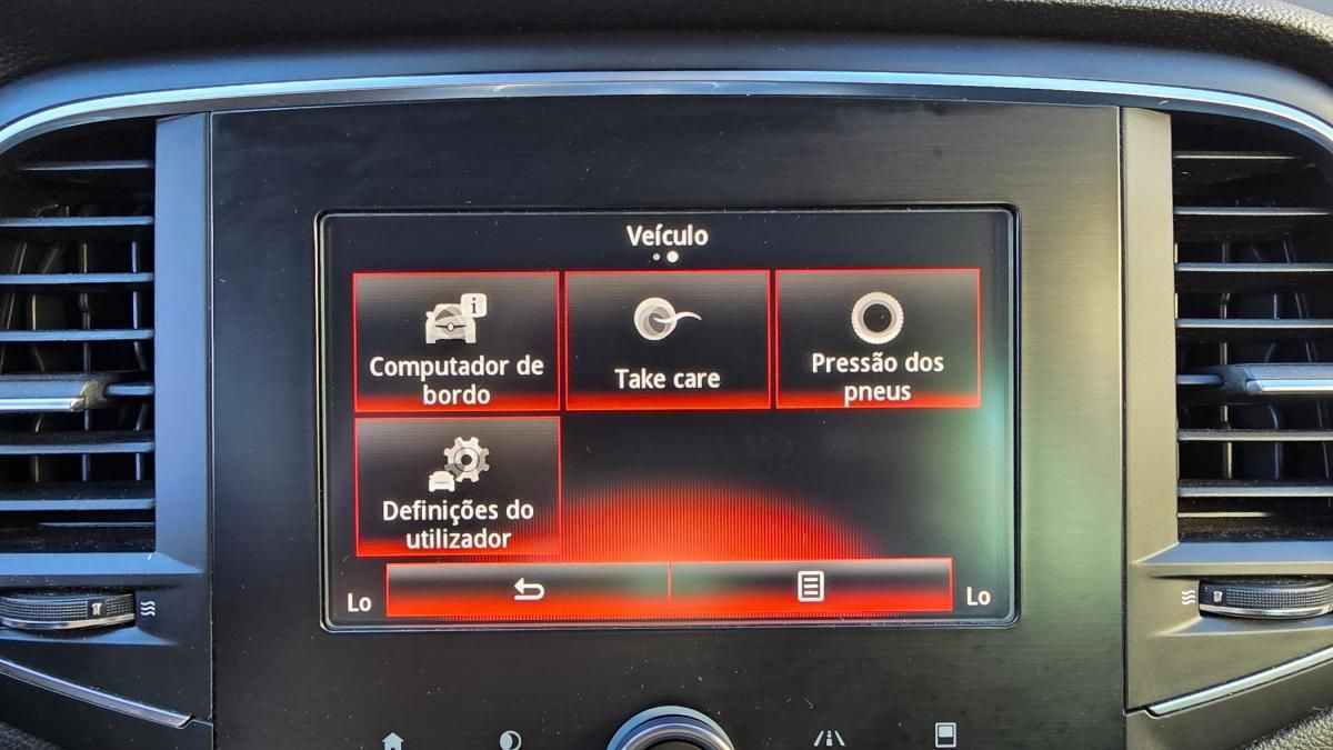 renault-megane-sport-tourer-2017-diesel-1461cc