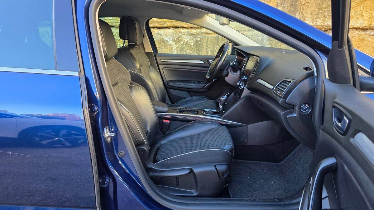 renault-megane-sport-tourer-2017-diesel-1461cc