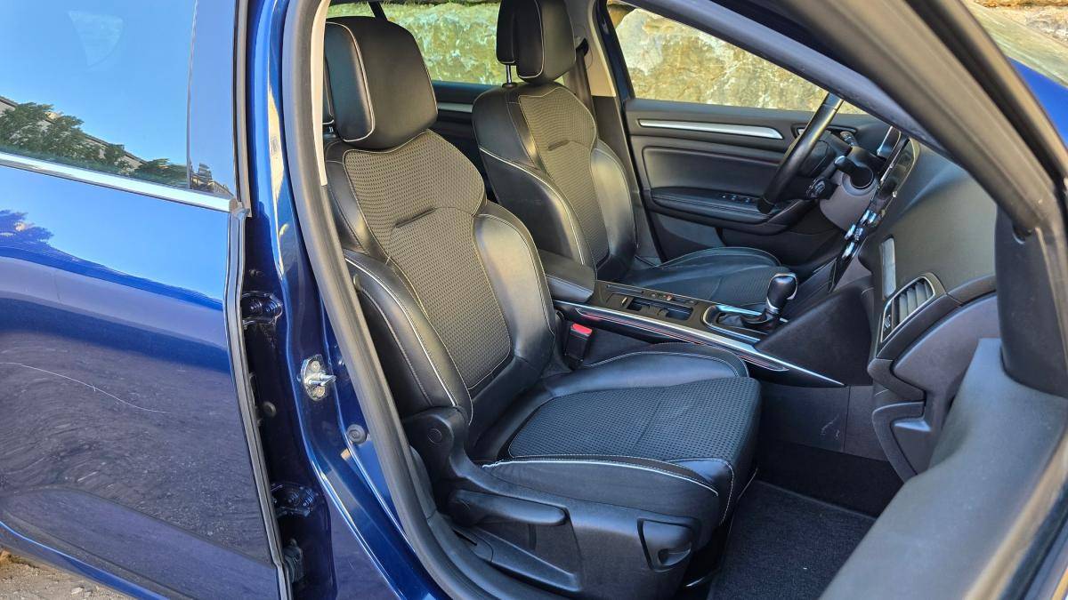 renault-megane-sport-tourer-2017-diesel-1461cc