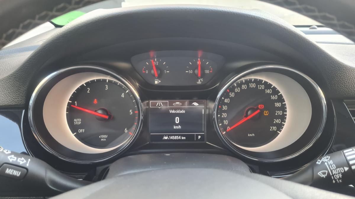 opel-astra-2021-diesel-1496cc