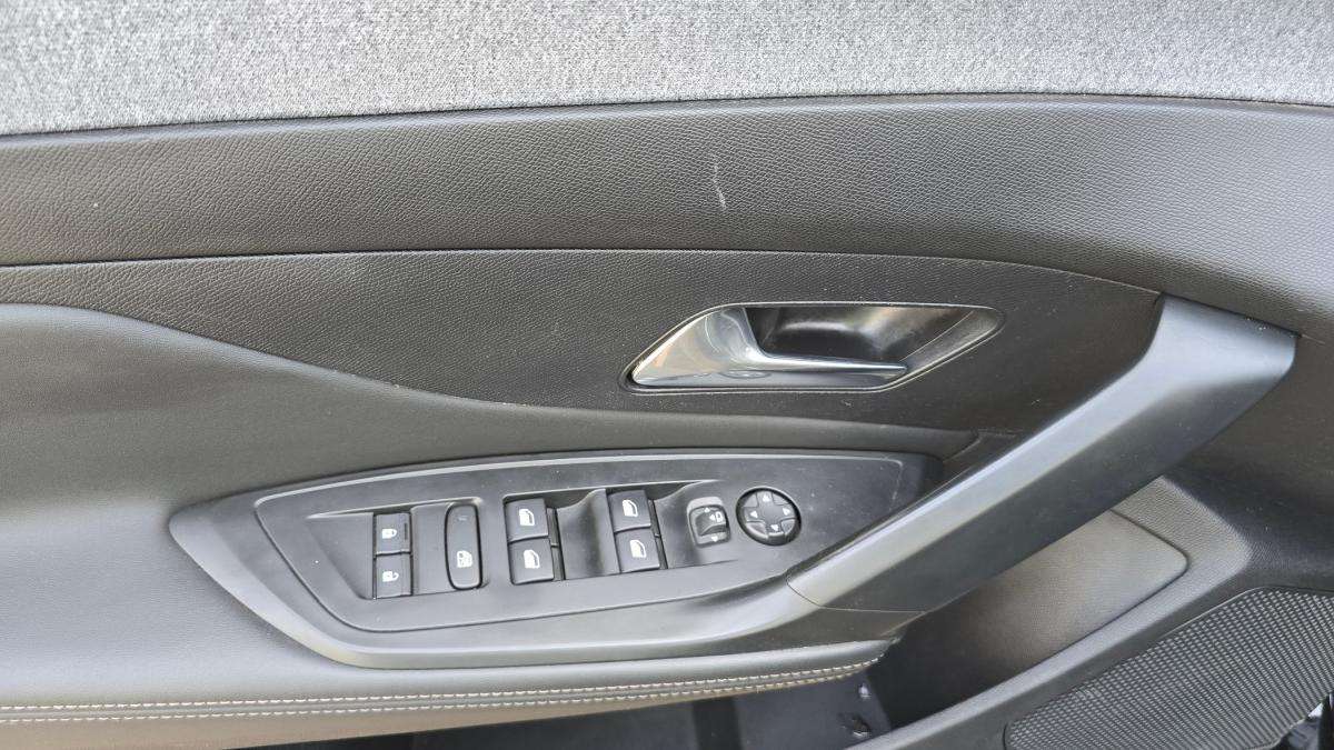 peugeot-308-sw-2022-diesel-1499cc