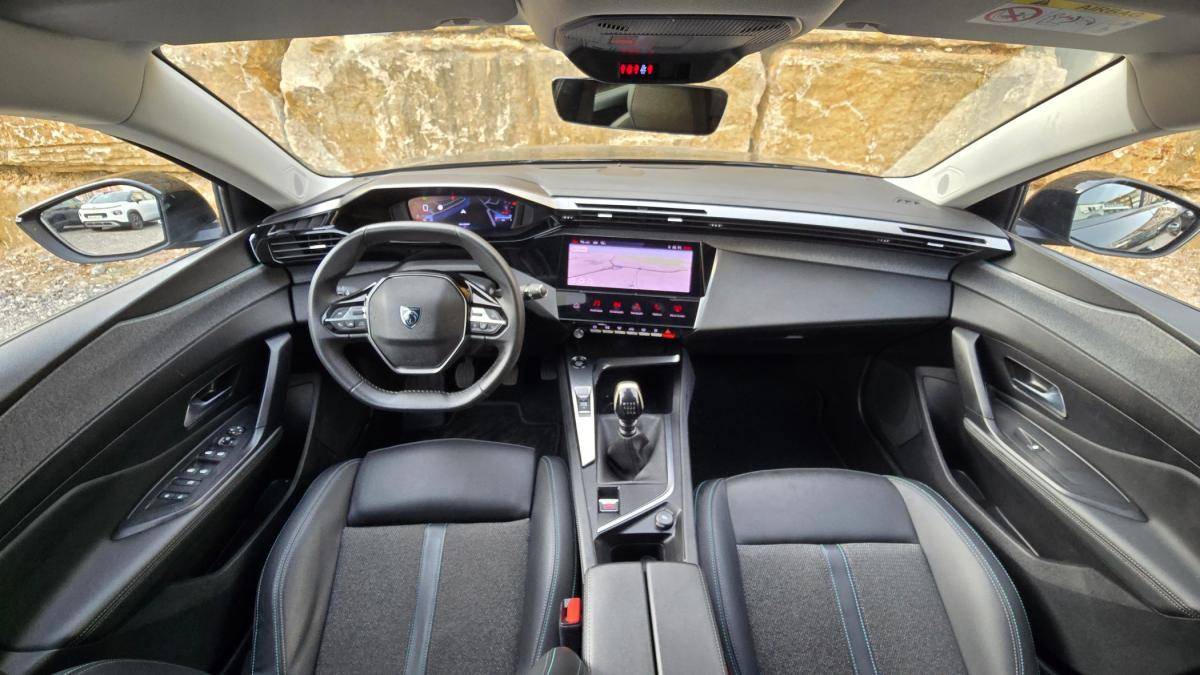 peugeot-308-sw-2022-diesel-1499cc